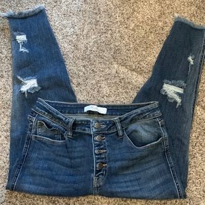 KanCan Signatures. Crop Jeans, Size 29. Worn only a couple times